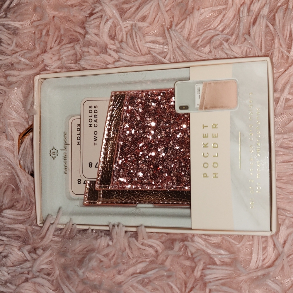 Pocket Holder